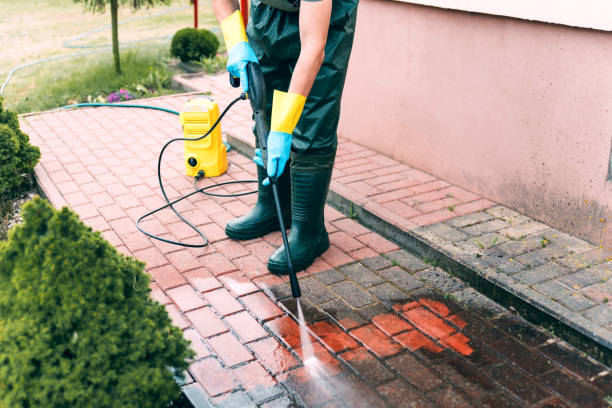 Best Commercial Pressure Washing  in Crestwood, MO
