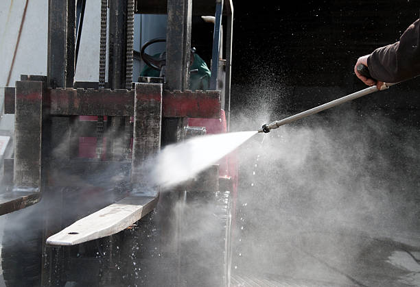 Pressure Washing Services for Businesses in Crestwood, MO